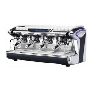 Faema Emblema A4 Restyling Tall Cup Tam Otomatik Espresso Kahve Makinesi, 4 Gruplu