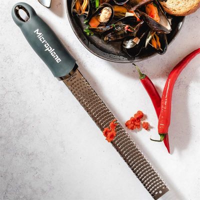Microplane 46743E Premium Classic Zester Koyu Gri - Görsel 3
