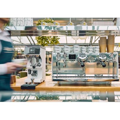 Victoria Arduino Eagle Tempo NEO Espresso Kahve Makinesi, 3 Gruplu, Beyaz - Görsel 5