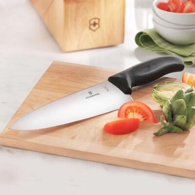 Victorinox Swiss Classic 6.8503.17B Blisterli Santoku Bıçağı, 17 cm, Siyah - Görsel 2